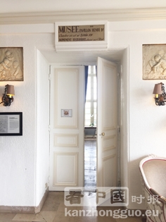 路易十四出生的卧室门口（摄影：林莲怡/看中国）