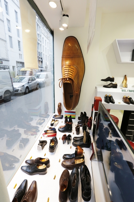 长城鞋业连锁店的专业橱窗设计。（摄影：李牧/看中国）