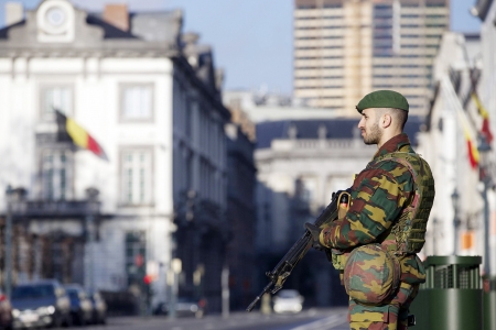 比利时军人已驻守在街头。（Getty Images）