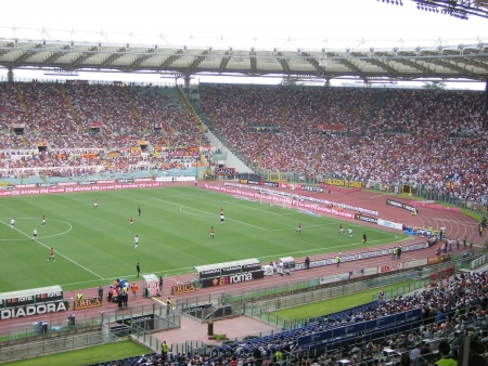 罗马奥林匹克体育场（维基百科)
