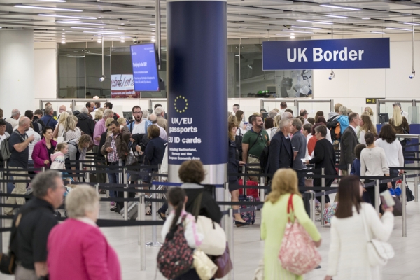 英国伦敦盖特威克机场边境（Getty Images)