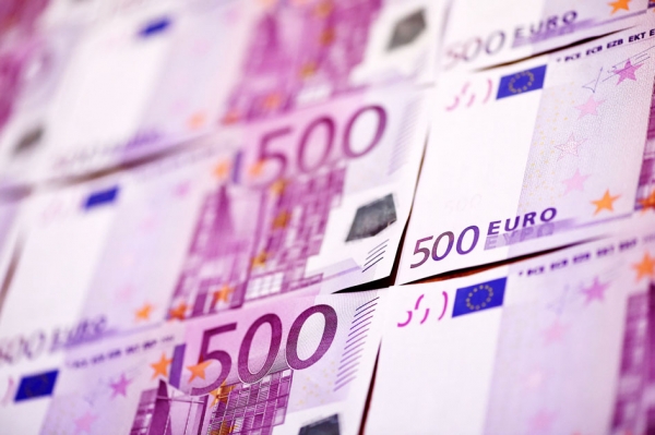 2016年2月11日，一位高级官员表示，尽管令人难以相信，但是欧洲央行将很快就是否继续发行500欧元的纸币作出决定。（AFP/Getty Images）
