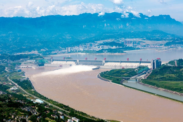 长江三峡大坝(123RF)