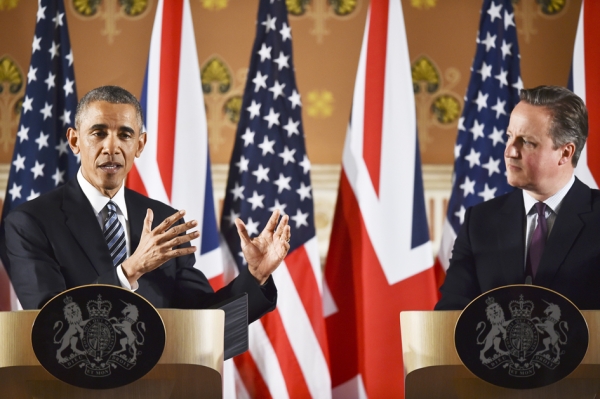 4月22日，美国总统奥巴马和英国首相戴维•卡梅伦召开联合新闻发布会。（Getty Images)