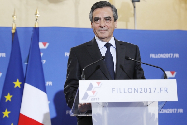 法国前总理菲永显胜中右派党内初选，将参加2017年的法国总统大选。（AFP/Getty Images）