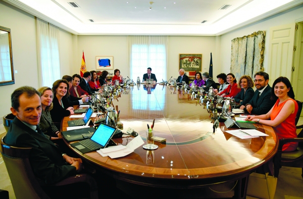 6月8日，桑切斯在马德里召开第一次内阁会议。（AFP/Getty Images）