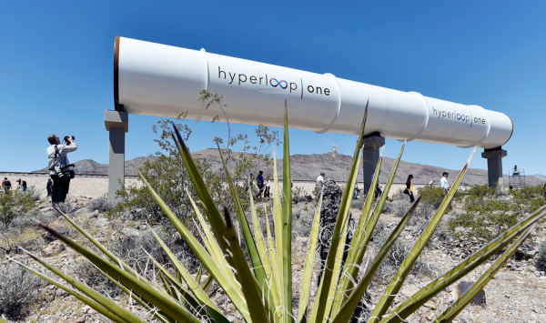 Hyperloop one公司生产的减压、近真空的管道，回路列车将在其中运行。（Getty Images）
