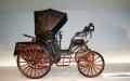 卡尔•奔驰公司于1893年推出的“维多利亚”牌汽车。(Valder137 / 维基百科)