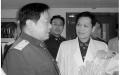 2006年4月6日，孙大发视察上海长征医院器官移植研究所。