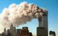 在911恐怖袭击中，被恐怖份子劫持的两架民航客机撞毁了纽约世贸中心双塔，造成近3千人死亡。（图片来源：Getty Images）