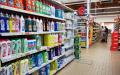 陈列在法国一家超市的清洁用品(123RF)