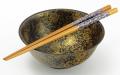 铜碗和筷子（公有领域）