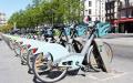 2020-2021学年开始，巴黎18岁青少年可报销交通费，包括共享单车（Vélib）。 (123RF)