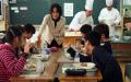 日本小学生的午餐（示意图/图片来源：KARYN POUPEE/AFP via Getty Images）
