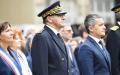 新任巴黎警察局局长努涅兹（中）于7月21日就职。巴黎市长伊达尔戈（左）和内政部长达尔马南（右）出席其就职典礼。（BERTRAND GUAY/AFP via Getty Images）