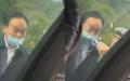 微信最近流传一段视频显示，重庆开州区副区长李先凯在劝返外地车辆时大声喝斥。（图片来源：视频截图）