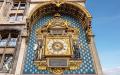 巴黎1区西岱岛钟楼外墙上的时钟是巴黎最古老的公共时钟。（123RF）