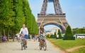 法国总理博尔内近日宣布，法国将在未来四年投入20亿欧元以鼓励自行车出行，促进法国交通向更环保的方式转型。（123RF）