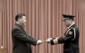 火箭军换将，王厚斌（右）接任新司令。