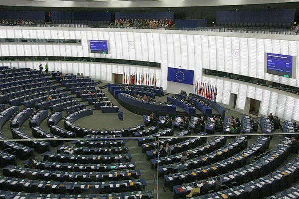 欧洲议会（jeffowenphotos/维基百科）