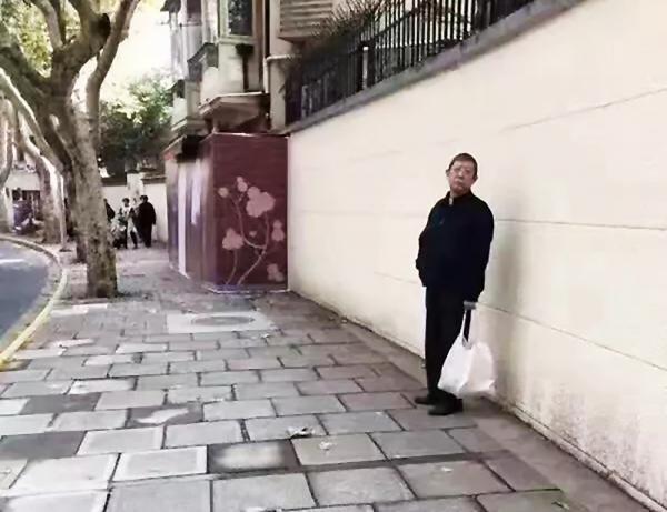 上海市长杨雄的近照被网友曝光。