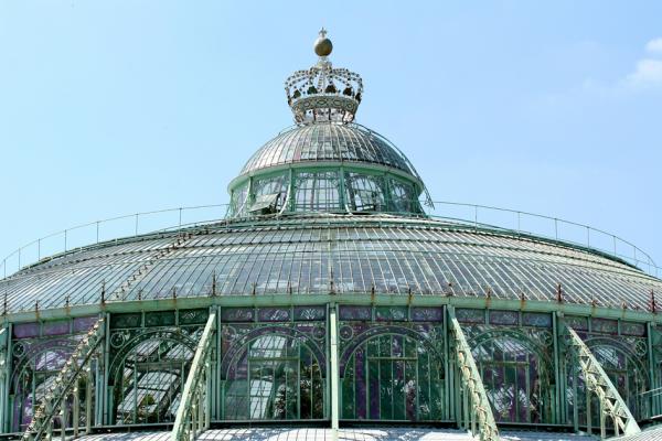 皇家花园大温室圆顶的外部视图（维基百科）