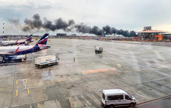 2019年5月5日，俄罗斯航空客机因为迫降失败，而在莫斯科机场起火爆炸，导致78名乘客中，有41人遇难。（AFP/Getty Images）