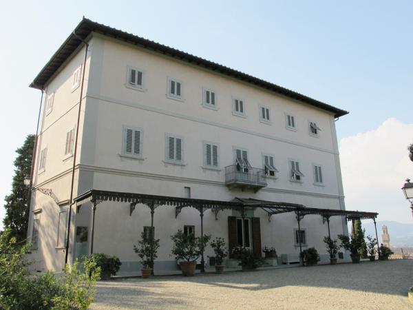 政府出售的最有价值的物业：Villa Bardini酒店，花园一侧（维基百科）
