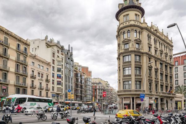 图为巴塞罗那市中心，该市是租金价格涨幅最大城市之一。（123RF）