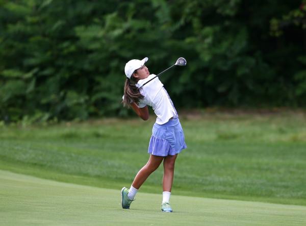 12岁华裔女孩刘萱，成为加拿大女子高尔夫球公开赛有史以来年龄最小的选手。