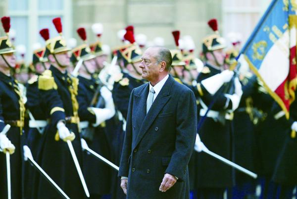 2004年1月5日，希拉克在爱丽舍宫。（AFP/Getty Images）