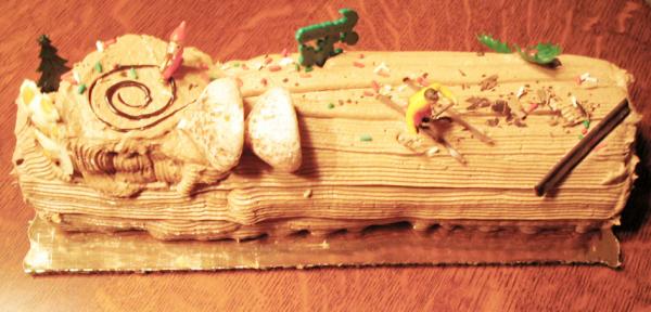 传统圣诞节树干蛋糕（维基百科）