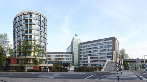 鹿特丹的伊卡齐亚医院（维基百科）