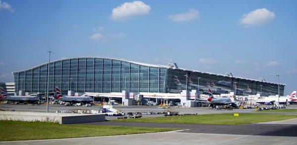 伦敦希思罗机场5号航站楼（Warren Rohner/维基百科）