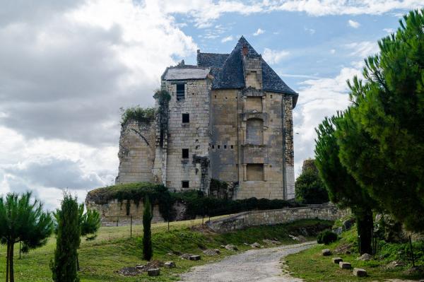 15世纪遗留下来的克里赛小镇城堡（Francetelecom/维基百科CC BY-SA 3.0）