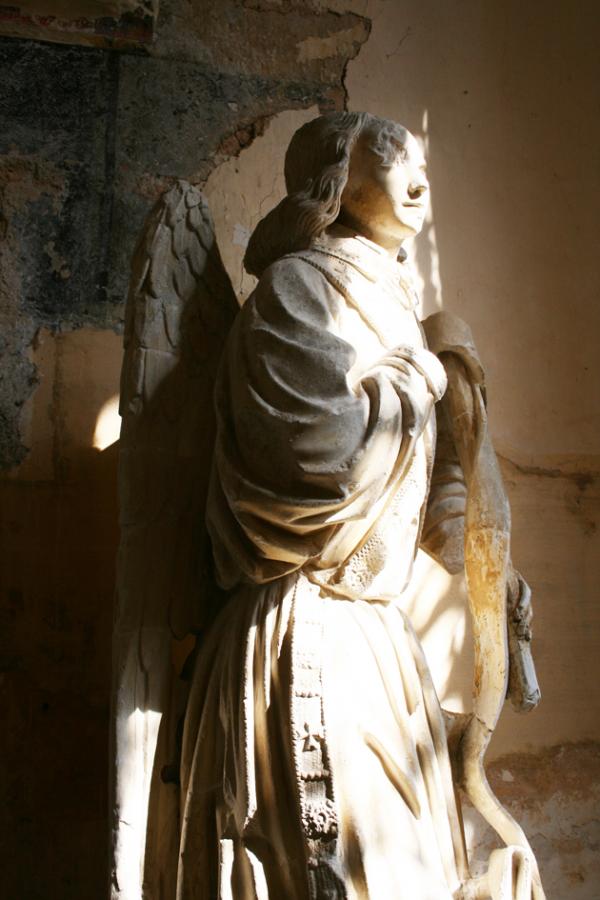 圣-热内教堂内珍藏的天使报喜像（公有领域）