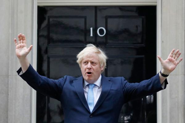 英国首相约翰逊于唐宁街（TOLGA AKMEN/AFP/ Getty Images）