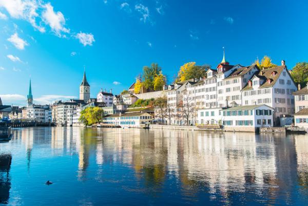 2020年世界范围内，富人们最亲睐购置房产前5名的城市：瑞士苏黎世、丹麦哥本哈根、日本东京、美国迈阿密，以及瑞典斯德哥尔摩。图为瑞士苏黎世。（123RF）