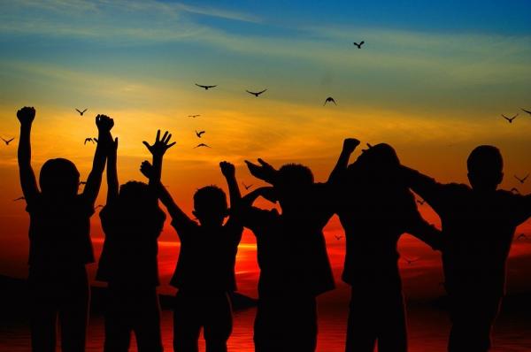 住在美国的默罕默德巴里克，近30年来领养照顾了超过80个孩子，而这些孩子都是一些因为生病而遭遗弃的病童！（图片来源：Pixabay）
