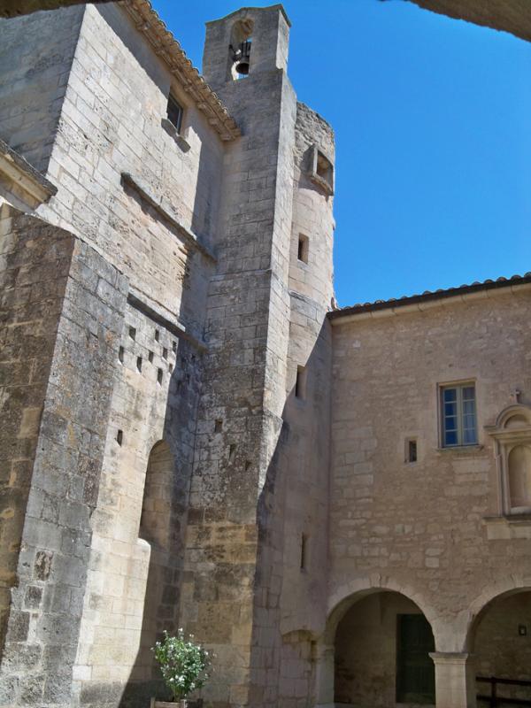 圣-希莱尔修道院礼拜堂的钟楼（公有领域）