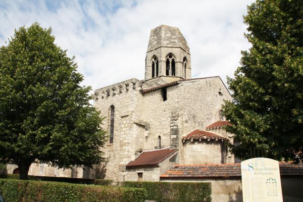 圣-让-巴蒂斯特教堂(Otourly/Wikipedia/CC BY-SA 3.0)