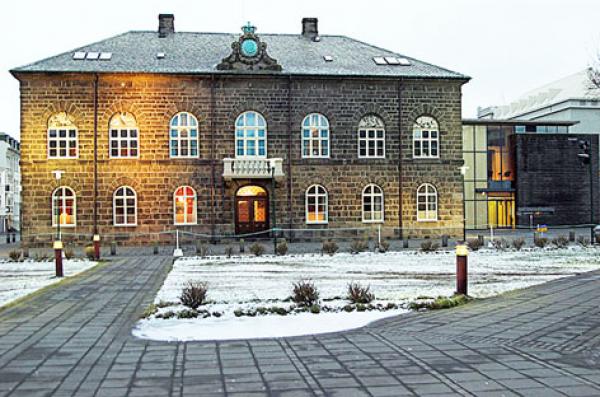 位于首都雷克雅未克的冰岛议会（Cicero85/Wikipedia/CC BY 2.5）