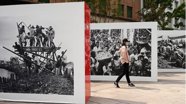 北京王府井文革展览（NOEL CELIS/AFP  Getty Images）