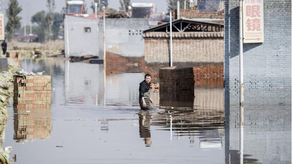 10月11日，山西省晋中市受灾现场。（AFP via Getty Images）
