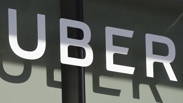 美国最大的网约车公司Uber（ROBYN BECK/AFP/Getty Images）