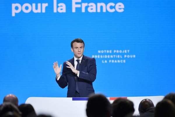 3月17日，法国巴黎，法国总统马克龙（Emmanuel Macron）在新闻发布会上向记者介绍他的总统竞选纲领。（Aurelien Meunier/AFP via Getty Images）