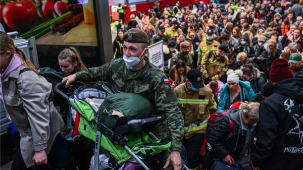 2022年3月15日，在波兰前往柏林的乌克兰难民（图片来源：Omar Marques/Getty Images）