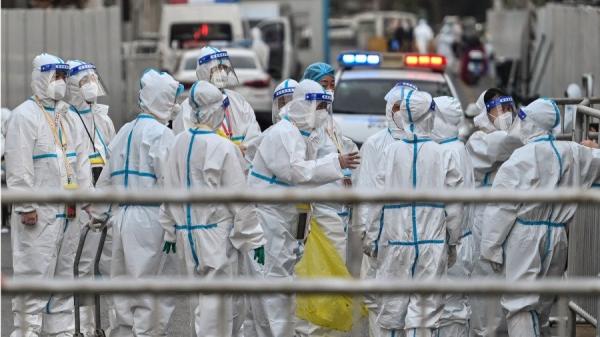因疫情持续恶化，上海封城已经10多天了，很多被困在家的市民几乎弹尽粮绝。 （图片来源：HECTOR RETAMAL/AFP/Getty Images）