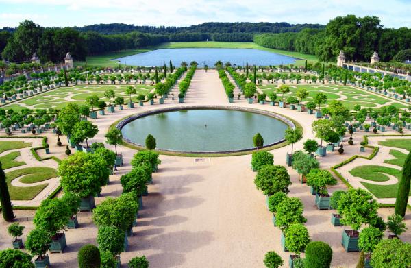 凡尔赛宫花园（123RF）