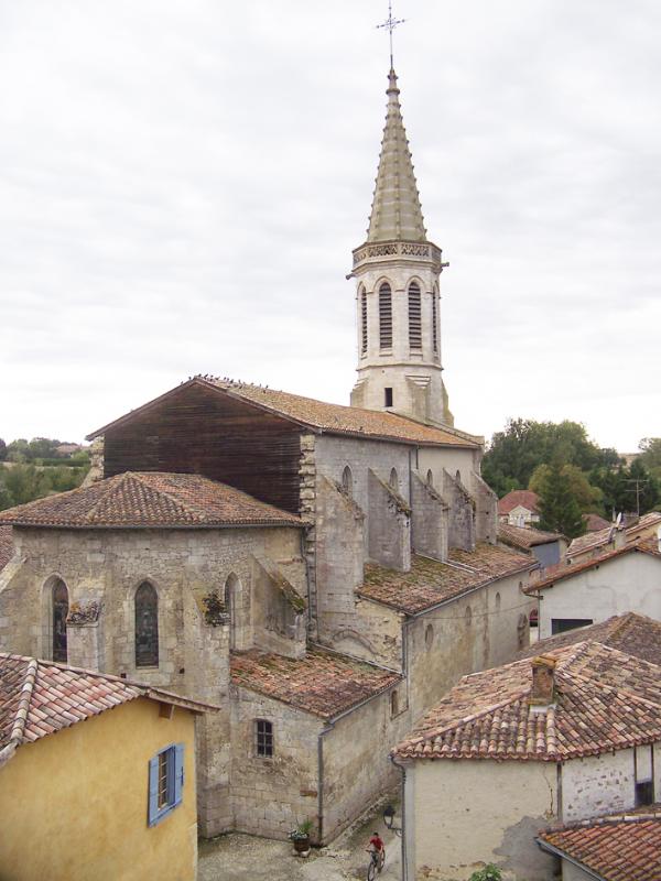 萨朗镇的教堂（Asabengurtza/Wikipedia/CC BY-SA 3.0）